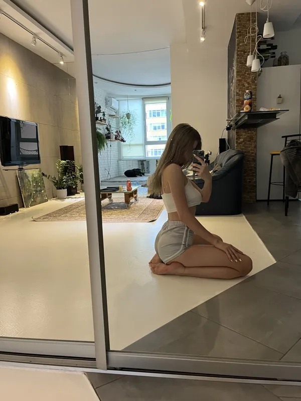 elmil onlyfans header image