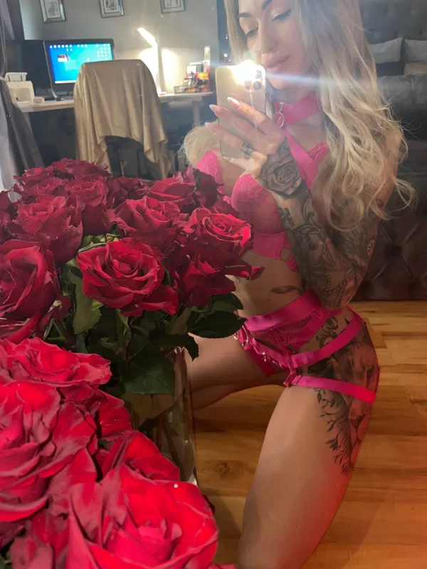 juliaengel onlyfans header image