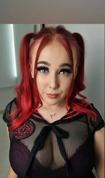 Levi Red Free - Onlyfans