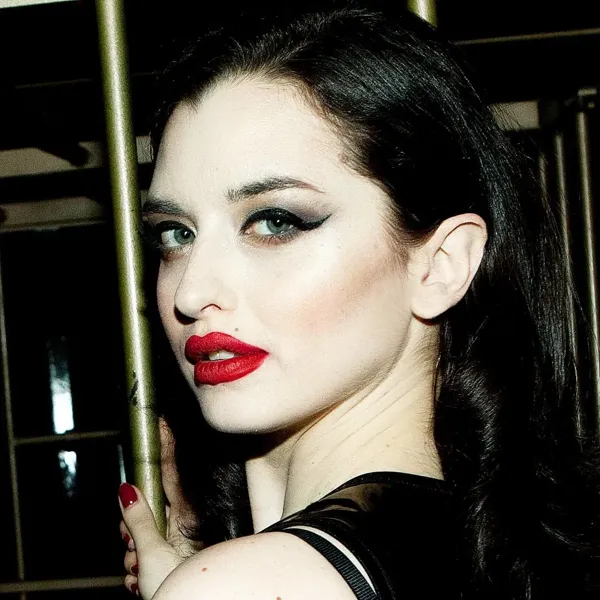 Mistress Bella Lugosi - Onlyfans